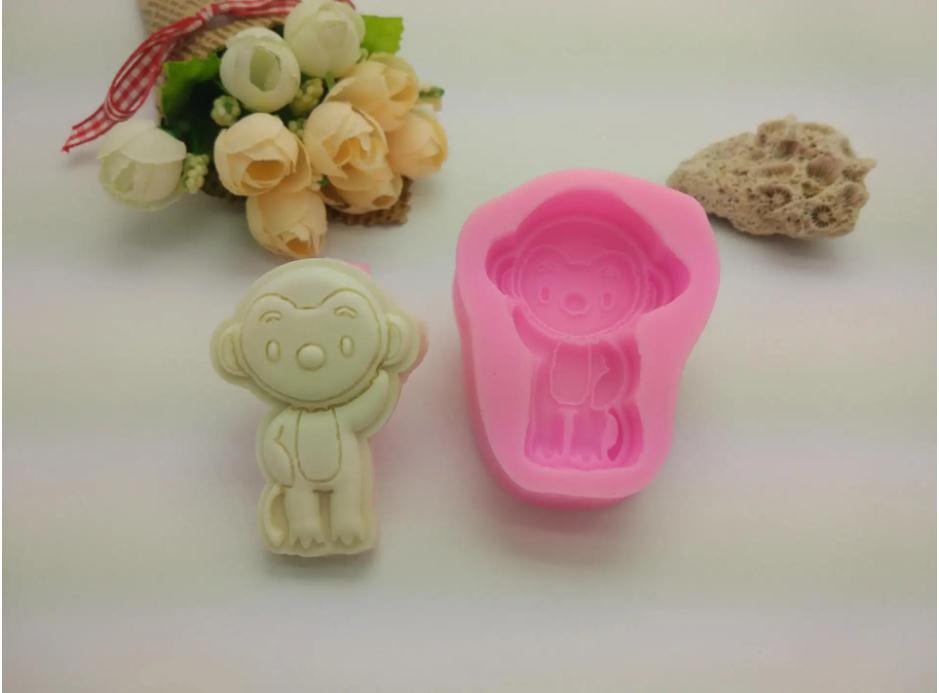 模具硅膠制品用什么才能清洗干凈 ？