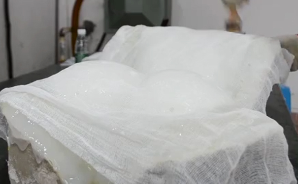 液態(tài)硅膠產(chǎn)品變形或縮水該怎么解決 ？